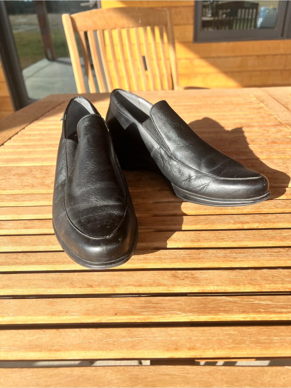 Mephisto women’s black leather slides